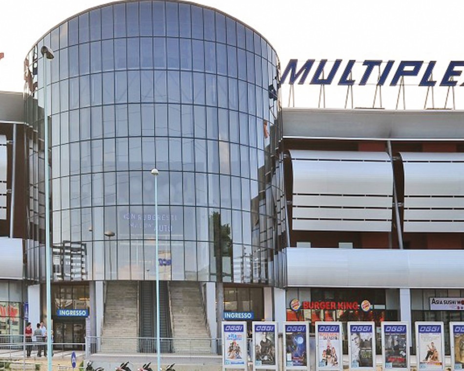 multiplex1